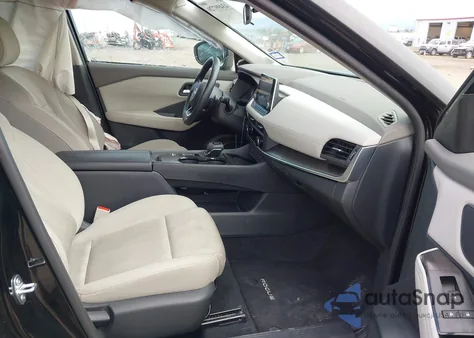 2024 Nissan Rogue Sv Fwd z USA, uszkodzony, nr VIN 5N1BT3BA8RC670104